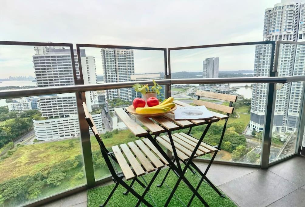 1519 Almas Suites Seaview Sunrise Netflix By Stay Nusajaya  Exterior foto