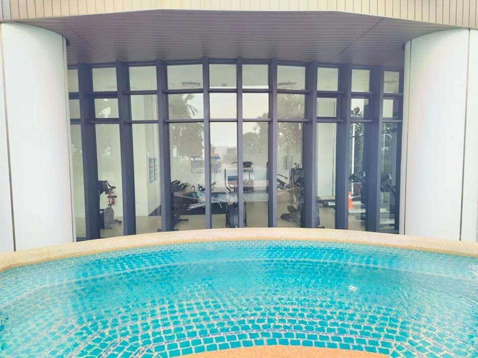 1519 Almas Suites Seaview Sunrise Netflix By Stay Nusajaya  Exterior foto