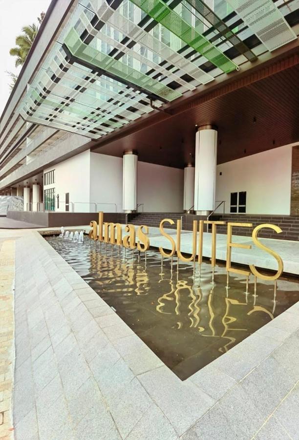 1519 Almas Suites Seaview Sunrise Netflix By Stay Nusajaya  Exterior foto